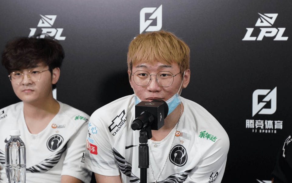 CLG鏖战IG，Selfmade送出助攻