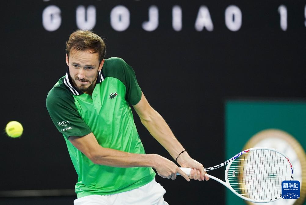 包含意大利网球队横扫德国网球队,梅德韦杰夫高光表现的词条 包含意大利网球队横扫德国网球队,梅德韦杰夫高光表现的词条