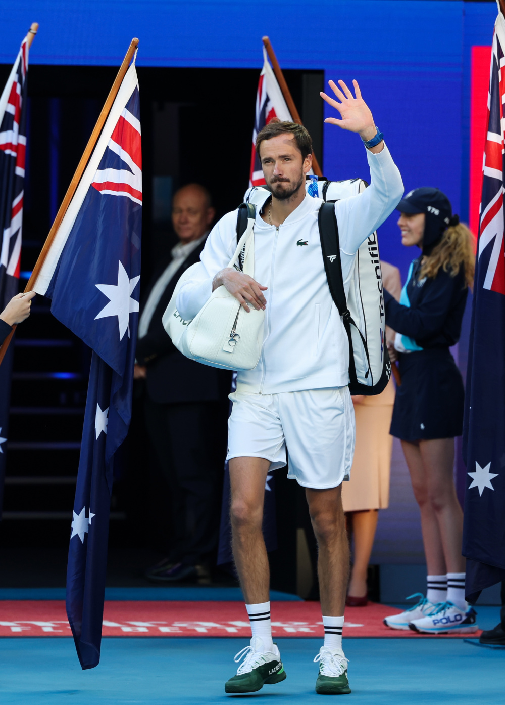 西班牙网球队血洗法国网球队,梅德韦杰夫高光表现的简单介绍 西班牙网球队血洗法国网球队,梅德韦杰夫高光表现的简单介绍