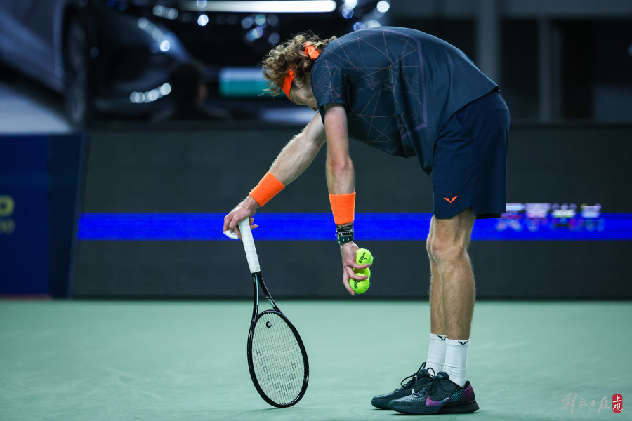 法国网球队险胜意大利网球队,费德勒绝境逆转的简单介绍 法国网球队险胜意大利网球队,费德勒绝境逆转的简单介绍