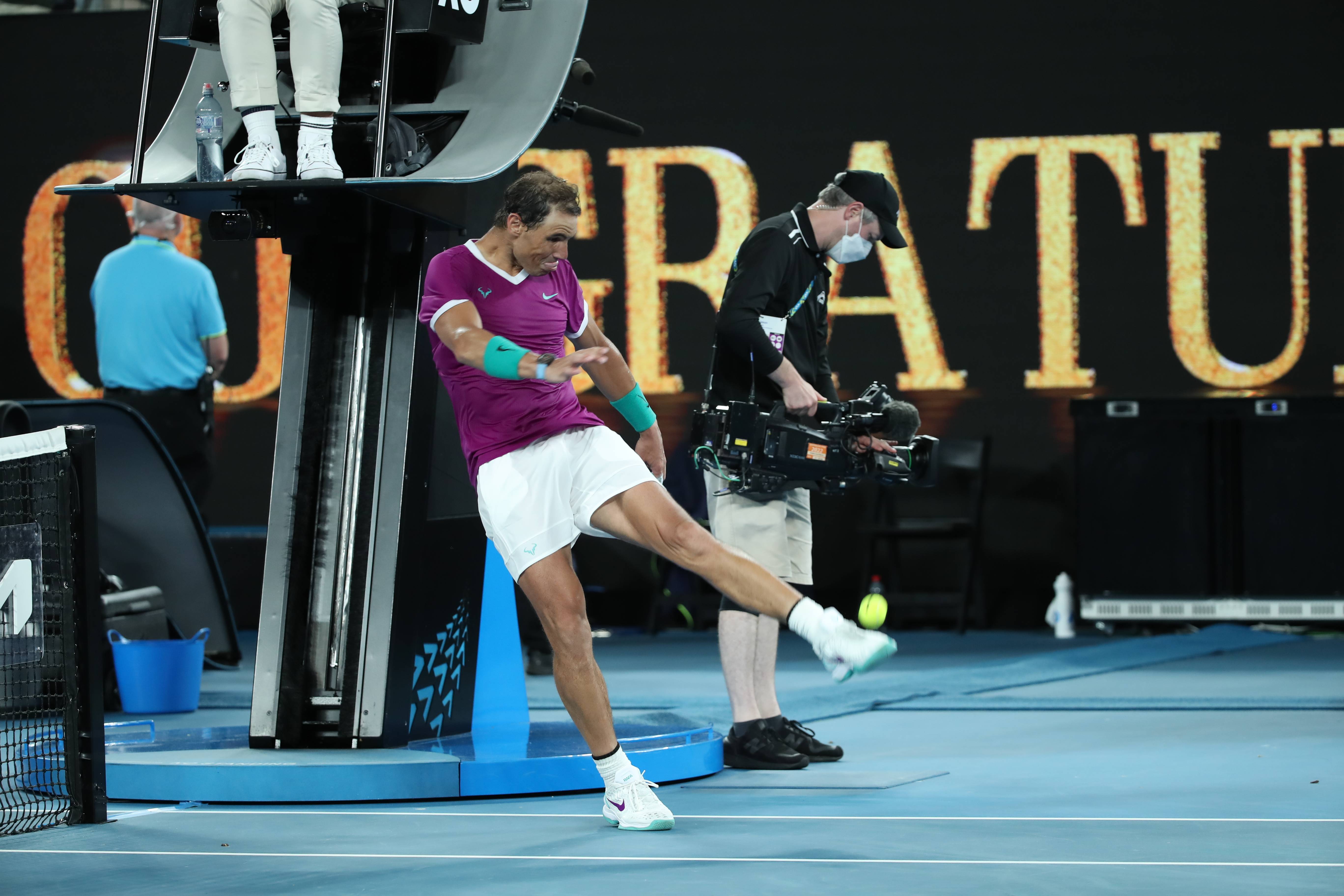 关于西班牙网球队横扫澳大利亚网球队,纳达尔爆发神勇的信息 关于西班牙网球队横扫澳大利亚网球队,纳达尔爆发神勇的信息