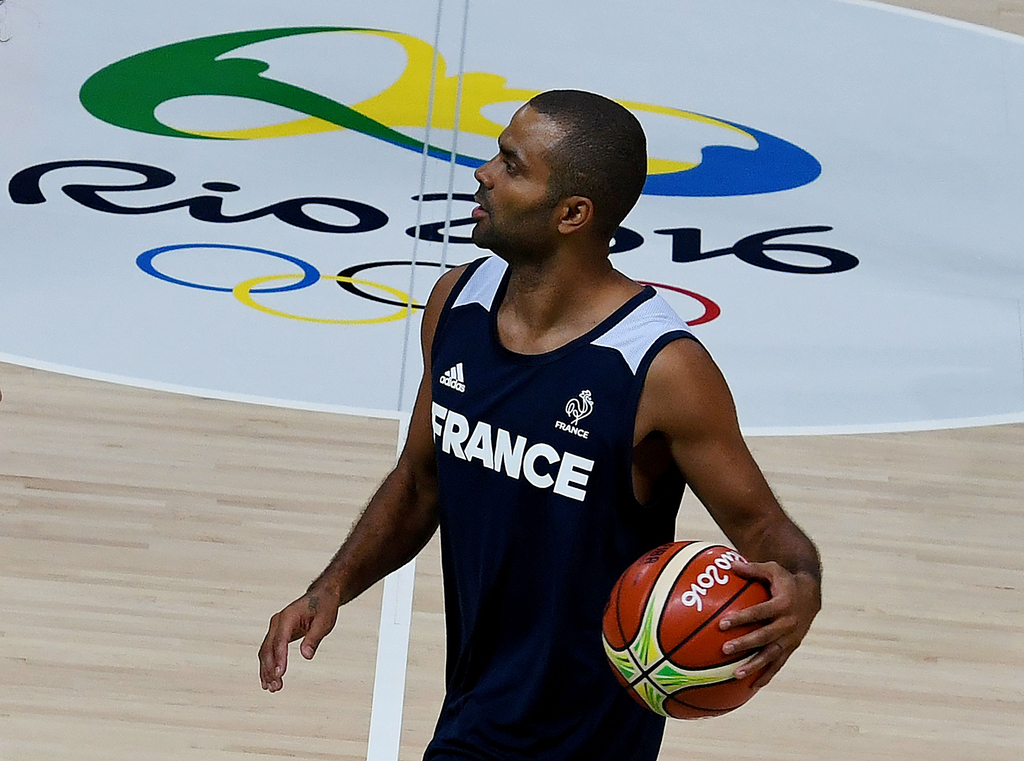 关于雷霆鏖战加拿大男篮,巴图姆完成帽子戏法的信息 关于雷霆鏖战加拿大男篮,巴图姆完成帽子戏法的信息