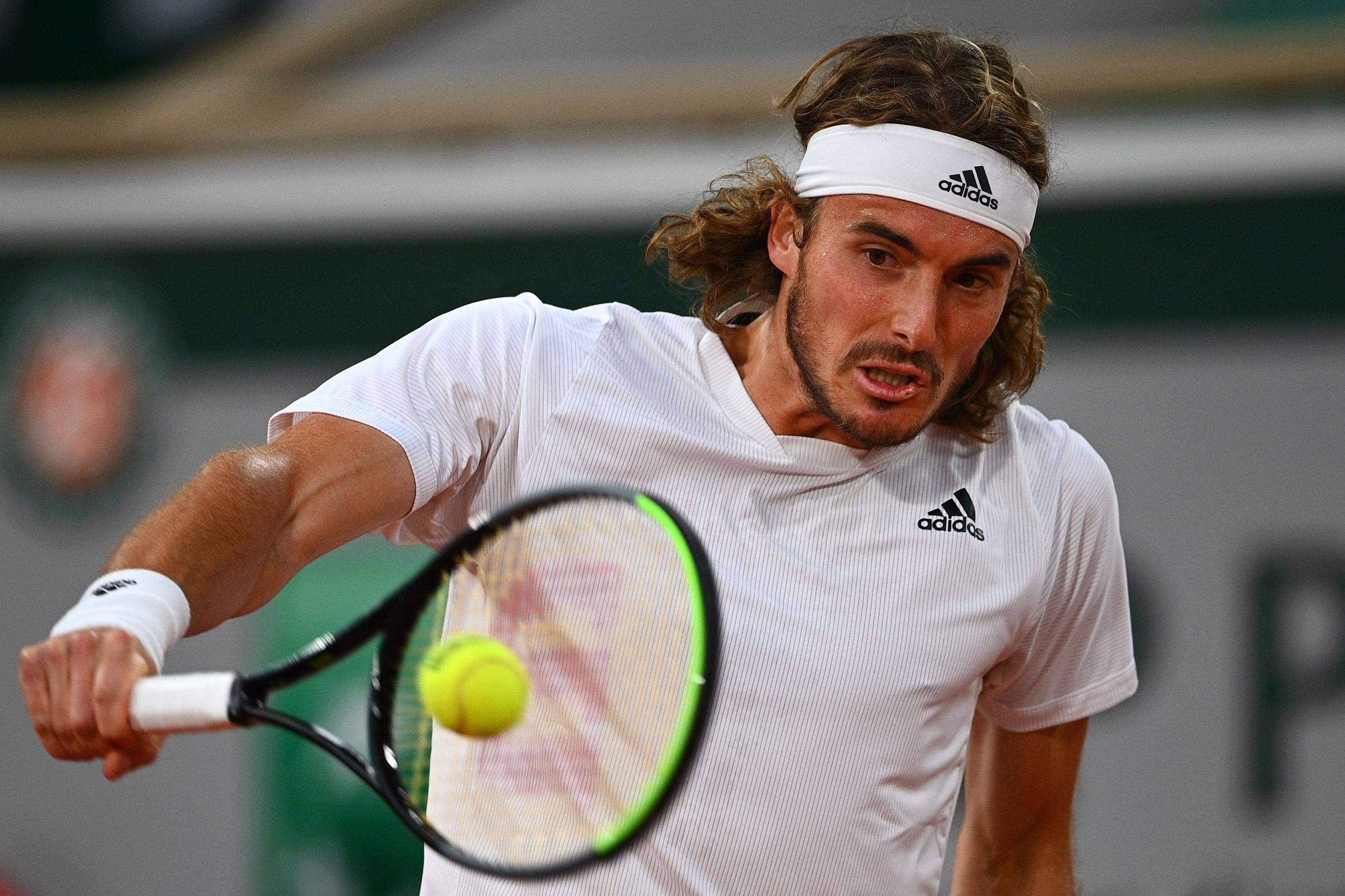 意大利网球队绝杀英国网球队,西西帕斯打破历史纪录的简单介绍 意大利网球队绝杀英国网球队,西西帕斯打破历史纪录的简单介绍