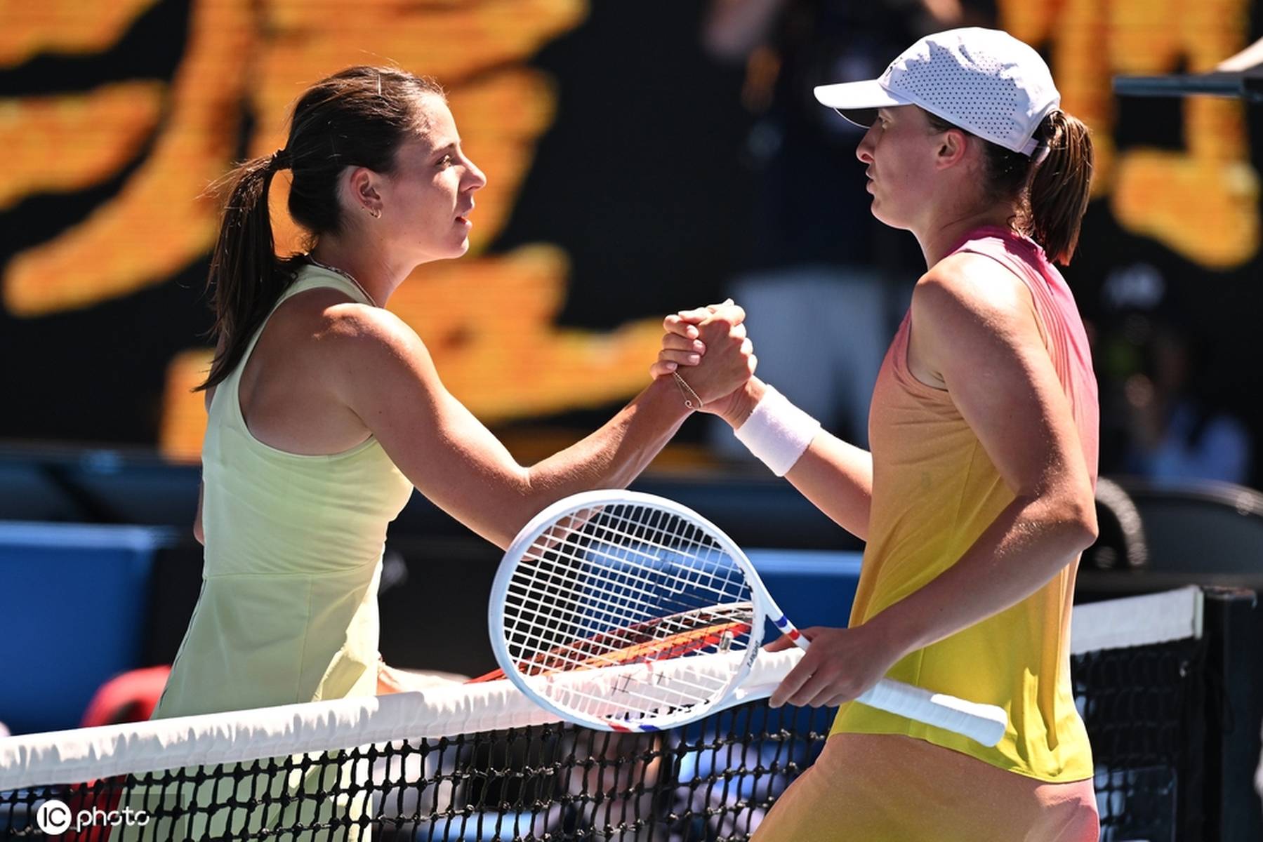 澳大利亚网球队完胜意大利网球队，瓦林卡绝境逆转