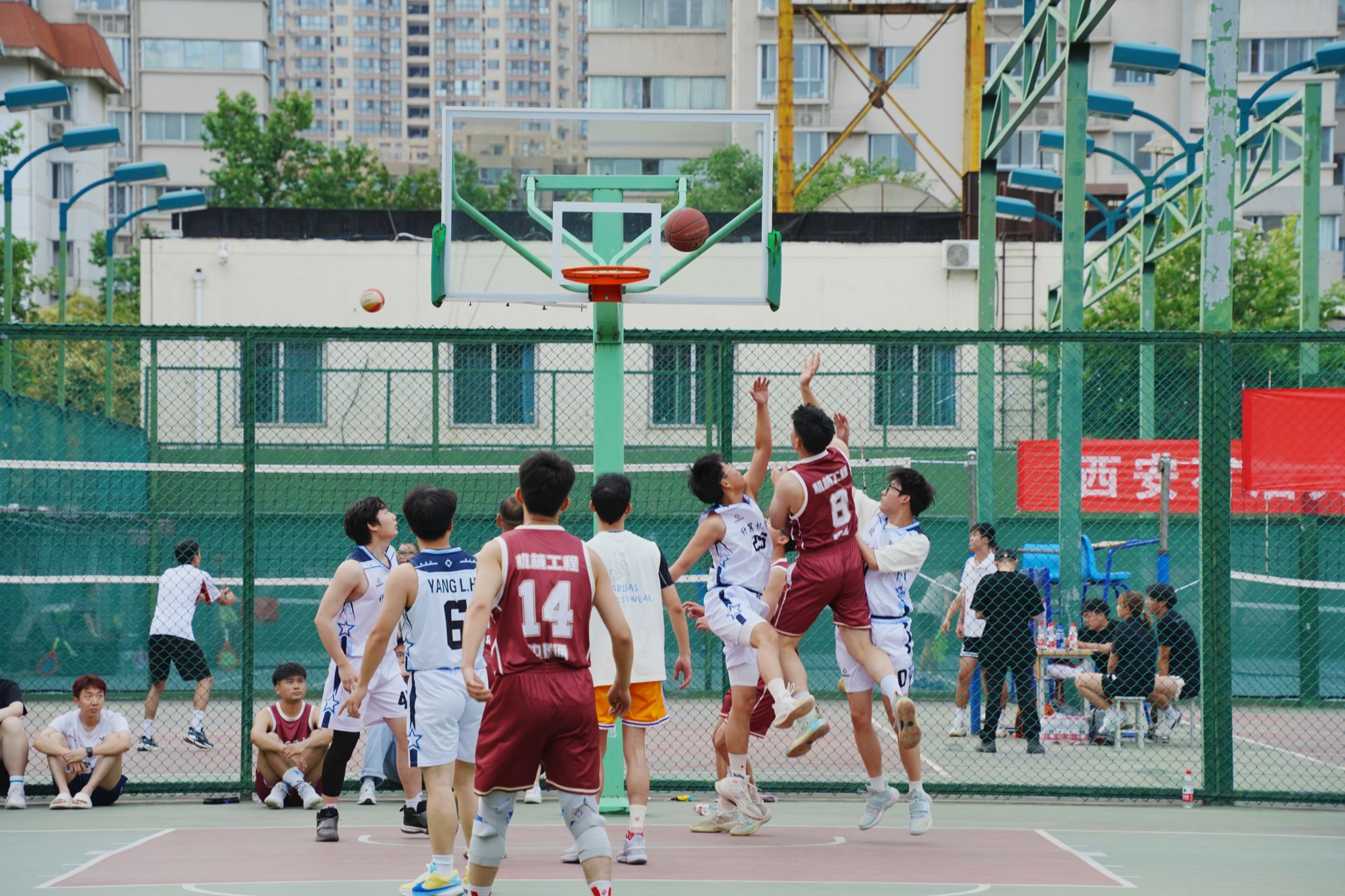 正名师篮球赛助力当地学校发展的简单介绍 正名师篮球赛助力当地学校发展的简单介绍