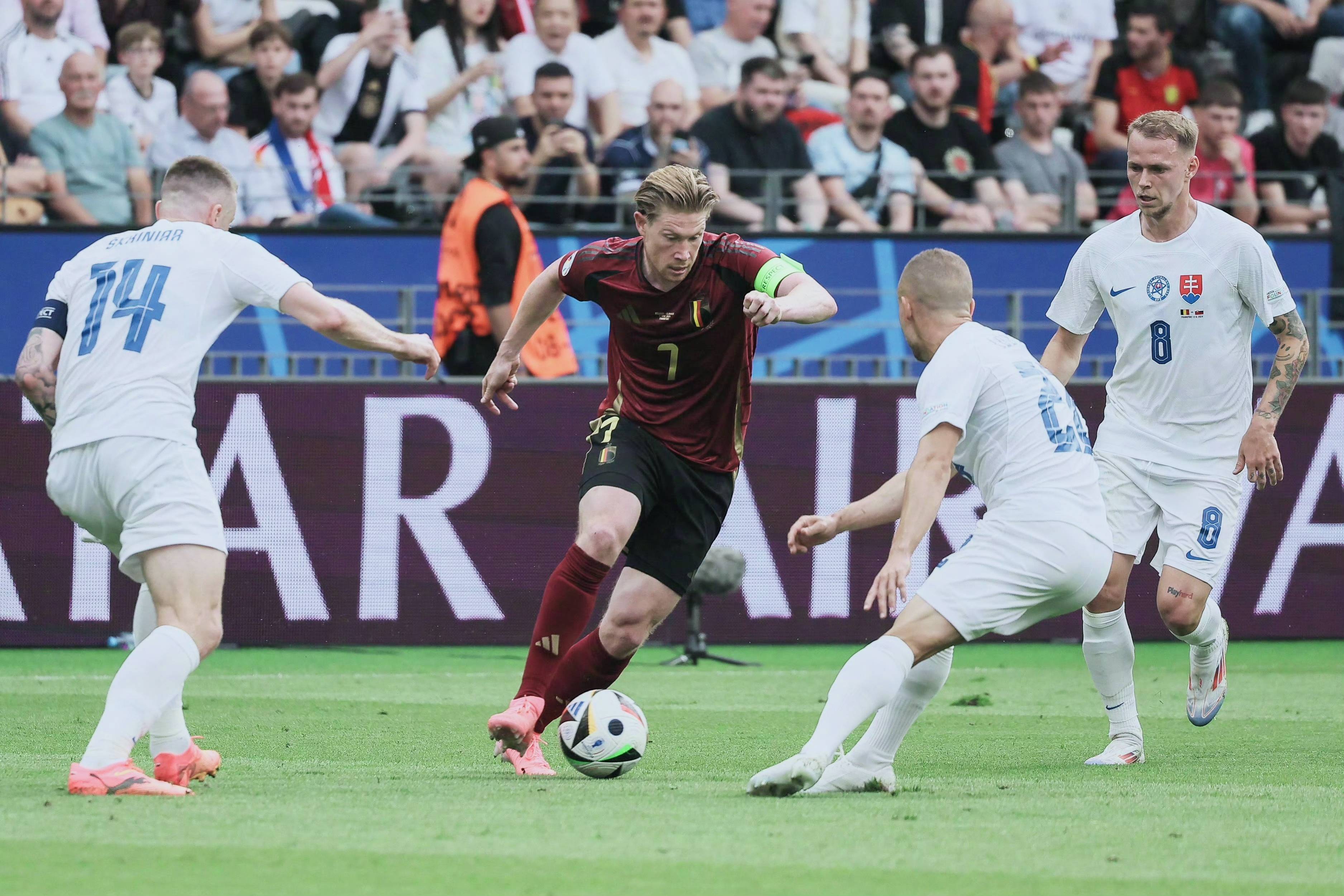 关于后卫在预选赛中展现防守实力的信息 关于后卫在预选赛中展现防守实力的信息