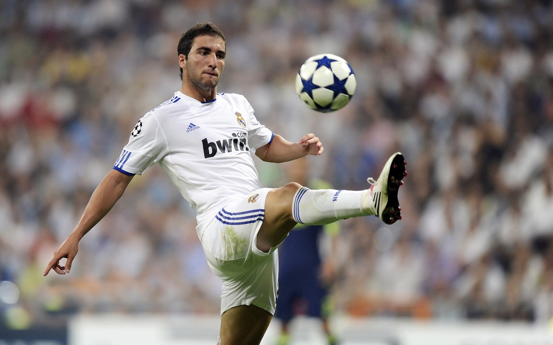 马丁内利，厄瓜多尔对阵拉齐奥的节奏大师，如何以一人之力带动全队交响