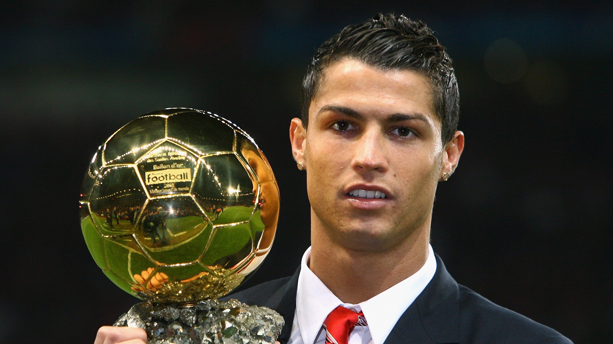 赛道上的致命艺术家,霍勒迪在F1年度争冠之夜的持续杀伤