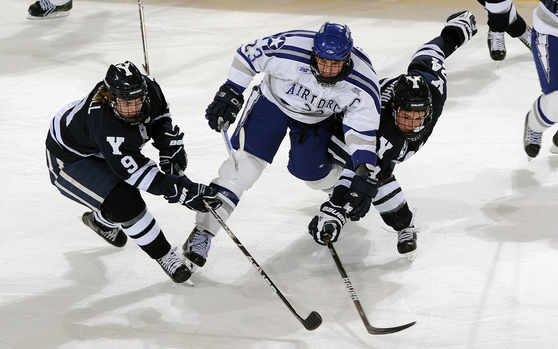 逆转与热浪,当韩国足球遇见乒乓传奇